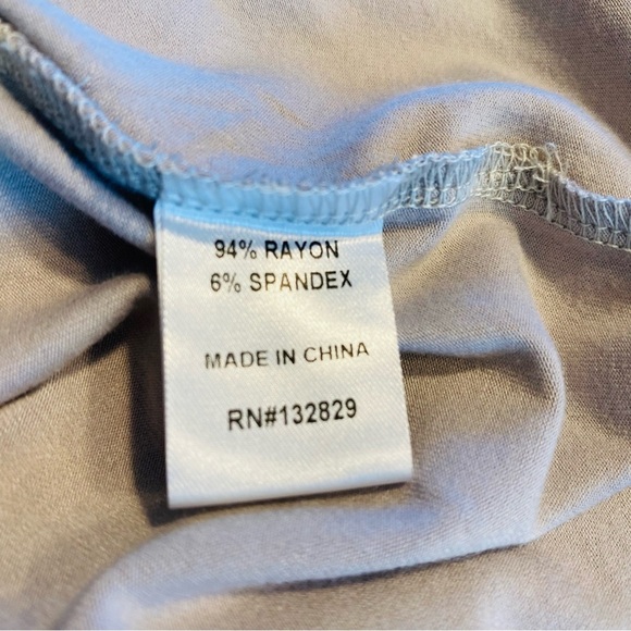 ALL THE WAYS NEW Sidney Boxy Raw Edge Crop Tee in Grey Size M - Picture 10 of 11